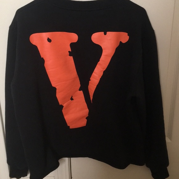 Vlone Sweater - Picture 2 of 3